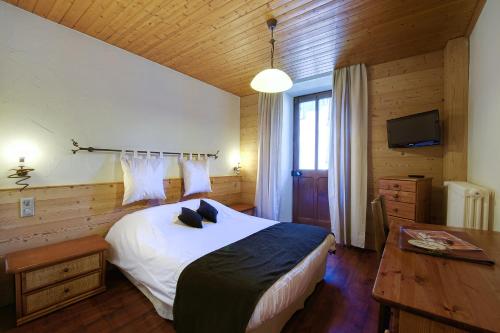 Hotel Du Commerce 3