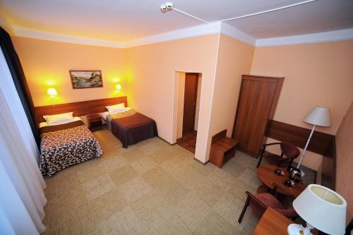 Cronwell Nika Center - image 3