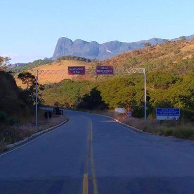 Pousada Moporã, a antiga pousada do Waldir, com amplas suítes no centro de Aiuruoca