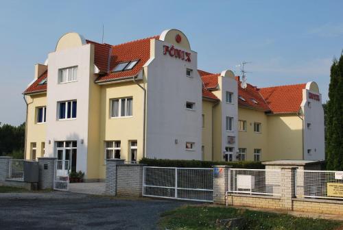 Főnix Hotel, Bük bei Borgáta