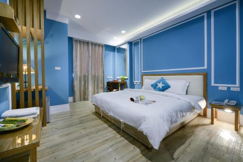 Kenting Coast Resort - Tap to explore photos