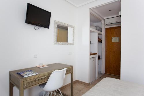 Hotel Bahía - image 4