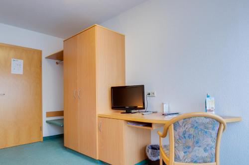 Central Hotel Friedrichshafen - image 4