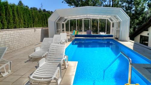 泳池, Pansion Bijela Ruža - a la carte (Pansion Bijela Ruza - a la carte) in 瓦夫娜戈拉