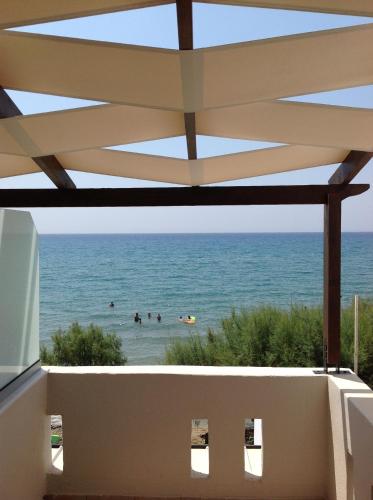  Eva Rooms, Pension in Makry Gialos