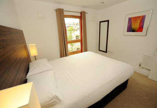 PREMIER SUITES PLUS Bristol Cabot - image 13