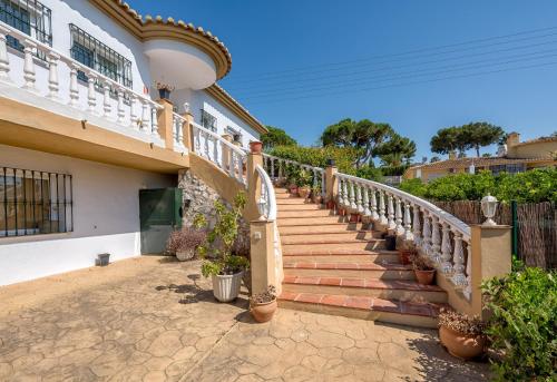 Villa Soleada Calahonda by Rafleys - main image