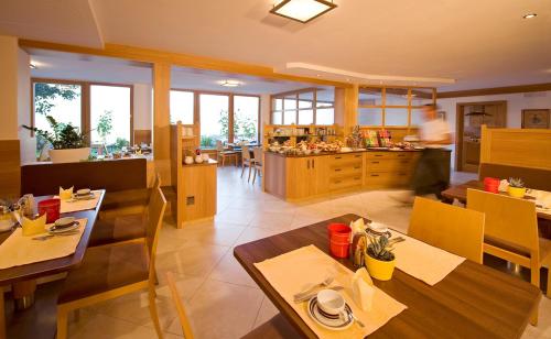 Hotel-Garni Ehrenfels - image 10