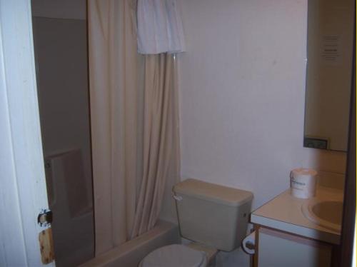 Summer Place Hotel