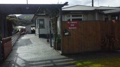 B&B Greymouth - Al and Rosies B+B - Bed and Breakfast Greymouth