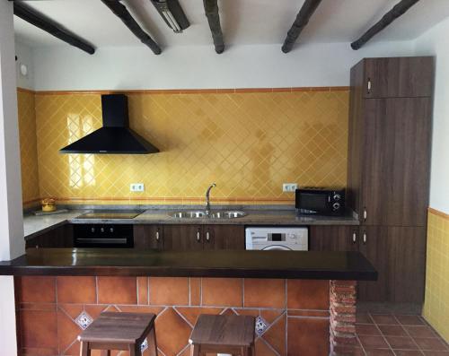 Konyha, Casas San Cristobal by CasaTuristica in Jimera De Libar