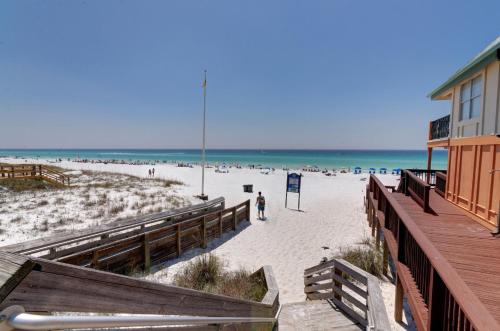 Beach, Beachside Inn near 790 On The Gulf