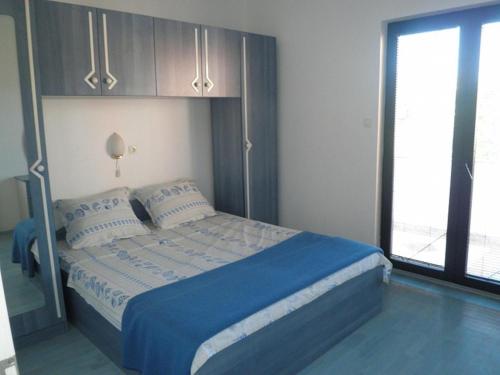 Apartments with a parking space Lopar Rab - 14089 Lopar 