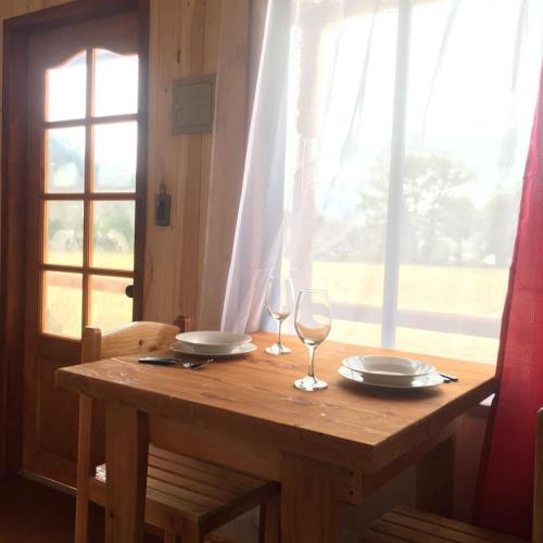 Cabanas Los Canelos Pucon, Hermosa Granja de 20 hectareas a orillas del Rio Liucura in Quetroleufu