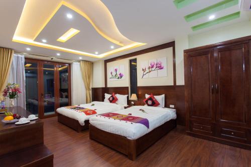 Sapa Friendly Inn & Travel The 3-star Sapa Friendly Inn & Travel offers comfort and convenience whether youre on business or holiday in Sapa. The property offers a high standard of service and amenities to suit the individual 