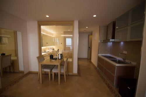 Suzhou Sun Plaza Hotel in Suchou