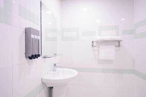 Guest Motel- Zhongli Branch