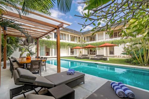 5BR Luxury Jimbaran Villa - Private Pool & Wedding