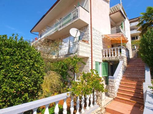  Apartments Robert 1471, Unterkunft in Rabac