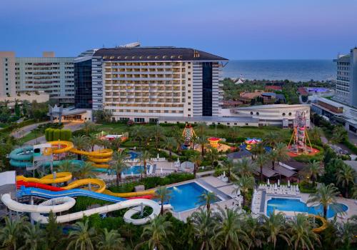  Royal Wings Hotel in Lara