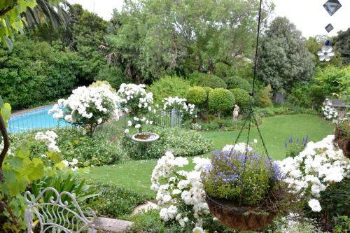 Three Oaks, Durbanville