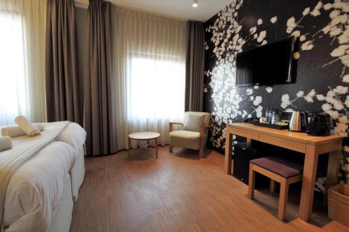 The Bank Hotel - image 7