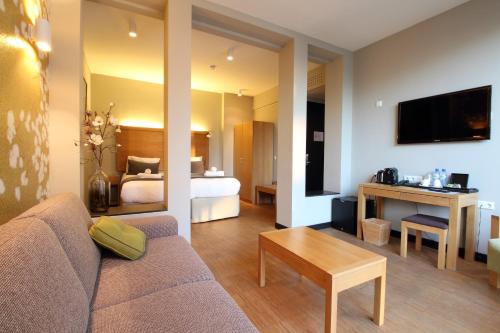 The Bank Hotel - image 6