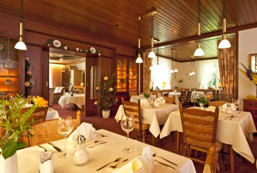 Ресторант, Boutiquehotel Das Haus am Walde in Бад Бевенсен