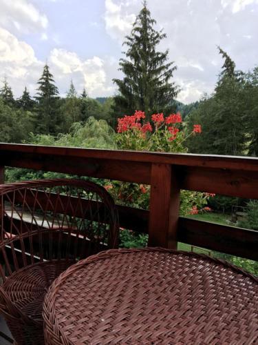 Erkély/terasz, Pensiunea Gentiana in Marosfő