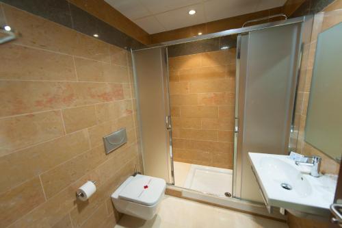Visit Hotel - image 9