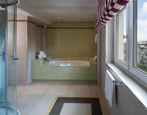 Majestic Hotel Spa - Champs Elysées - image 11