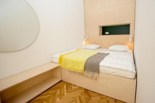 Isabella Living - image 5