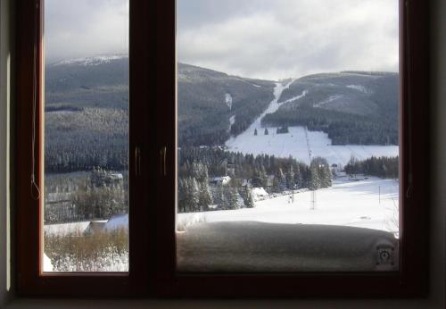 Vistas, Apartman Asek in Ostruzna