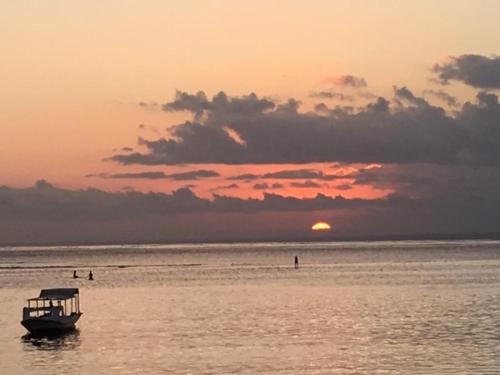 Linda Beach Hotel photo