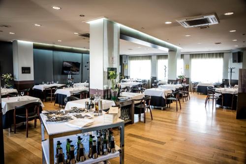Hotel Gran Sol Solsona - 레스토랑