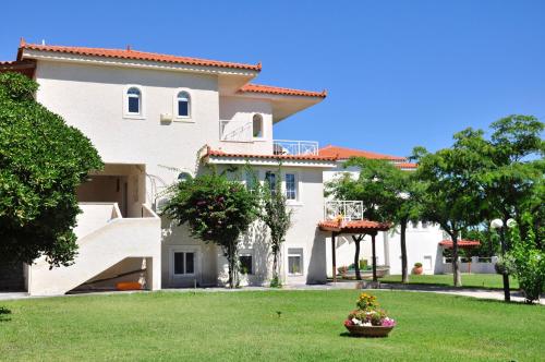 Phoenix Beachside Condos