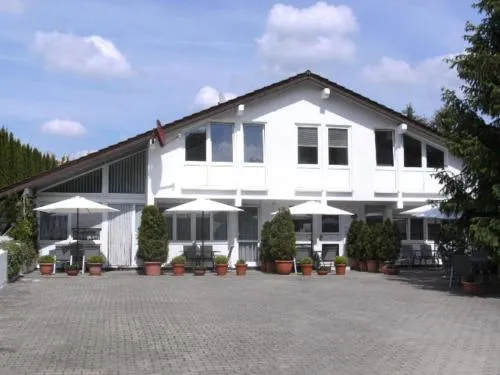 Ferienwohnungen Trapp-Mayer im ersten OG,Hunde willkommen in Bitzenhofen, Deutschland