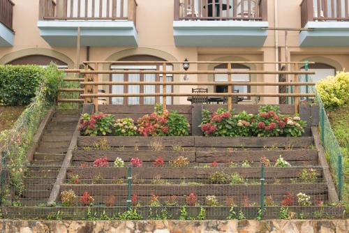  Casa de Las Flores - Apartamento con jardín privado frente a la Playa de Comillas in Comillas