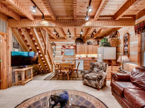 Creek Song Cabin - main image