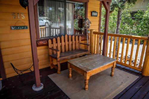 Cinnamon Bear Cabin - main image