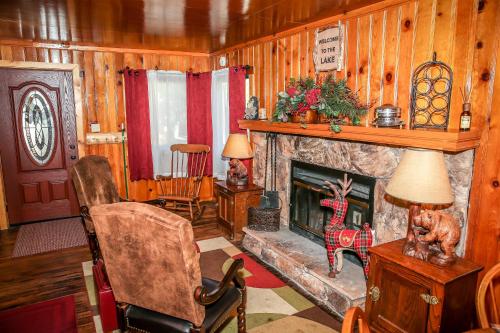 Cinnamon Bear Cabin