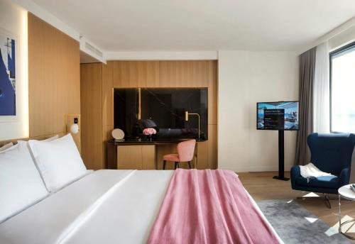 room detail thumbnail 0