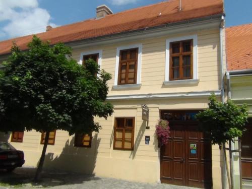 Maksimilian Osijek - main image