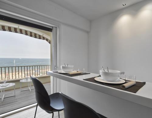  Luxury Suites Collection - Frontemare Viale Milano 33 in Riccione