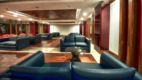 ผับ/เลาจน์, โกลเดน พลาซา โฮเต็ล (Golden Plaza Hotel) in จันดิการ์ฮ