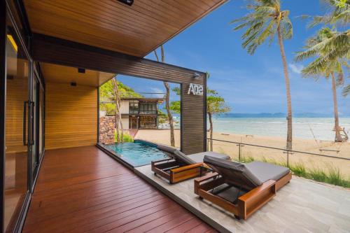 Balcony/terrace, The Cabin Beach Resort in Ko Pha-ngan