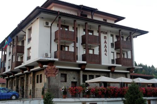 . Eleni Palace