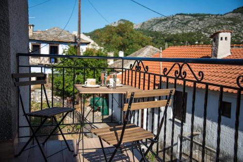  Coffee House Kafenio in Theologos