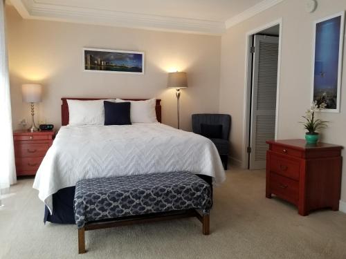 Vacation Rental Studios at Royal Garden Waikiki thumb 4