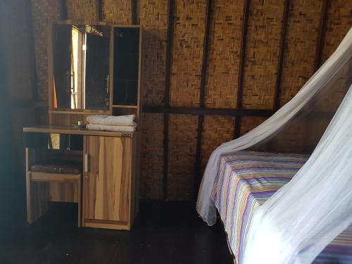 Facilities, Sasak Island Bungalows in Gili Meno